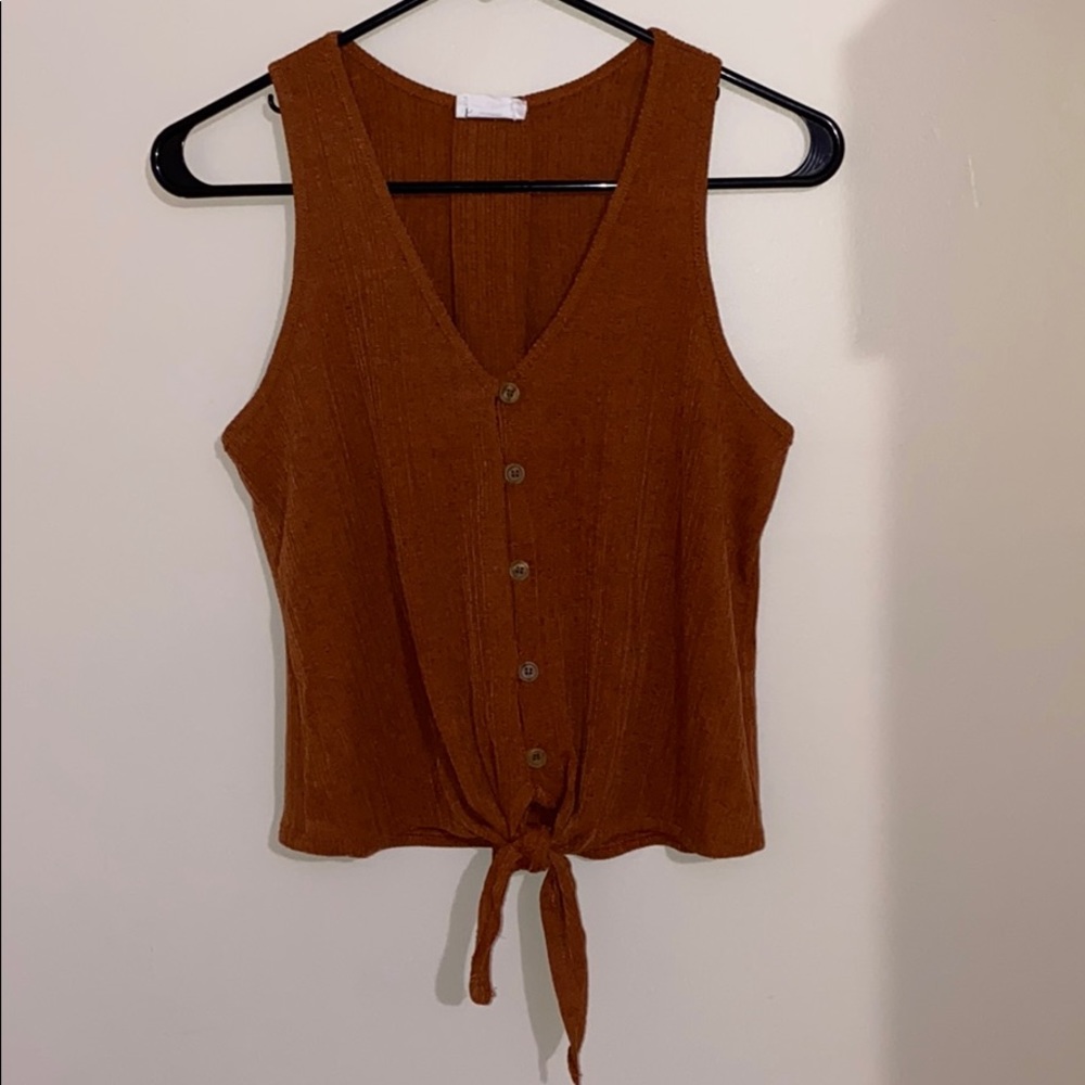 B1G1❤️cute button down tank top